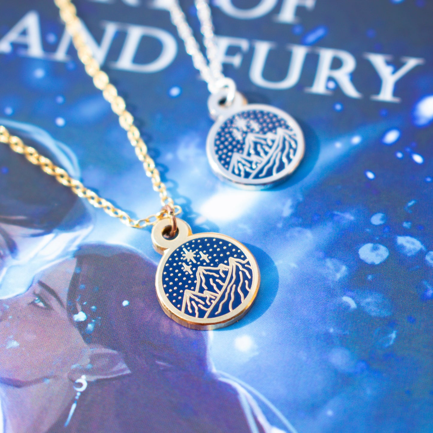 Velaris Necklace