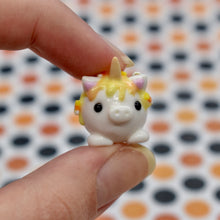 Load image into Gallery viewer, Candy Corn Ice Creamicorn
